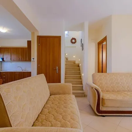 Heliophilia 3-bdrm Maisonette In בית נופש Néa Fókaia