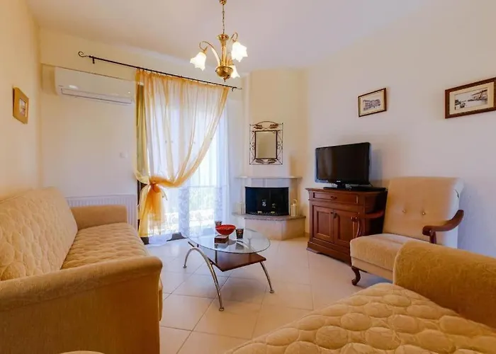 Tatil Evi Heliophilia 3-bdrm Maisonette In Néa Fókaia