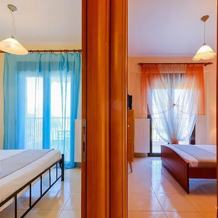 Heliophilia 3-bdrm Maisonette In Σπίτι διακοπών *