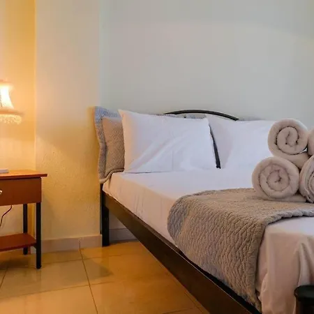 Heliophilia 3-bdrm Maisonette In Σπίτι διακοπών