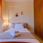 펜션 Heliophilia 3-bdrm Maisonette In