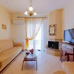 Heliophilia 3-bdrm Maisonette In 펜션 *